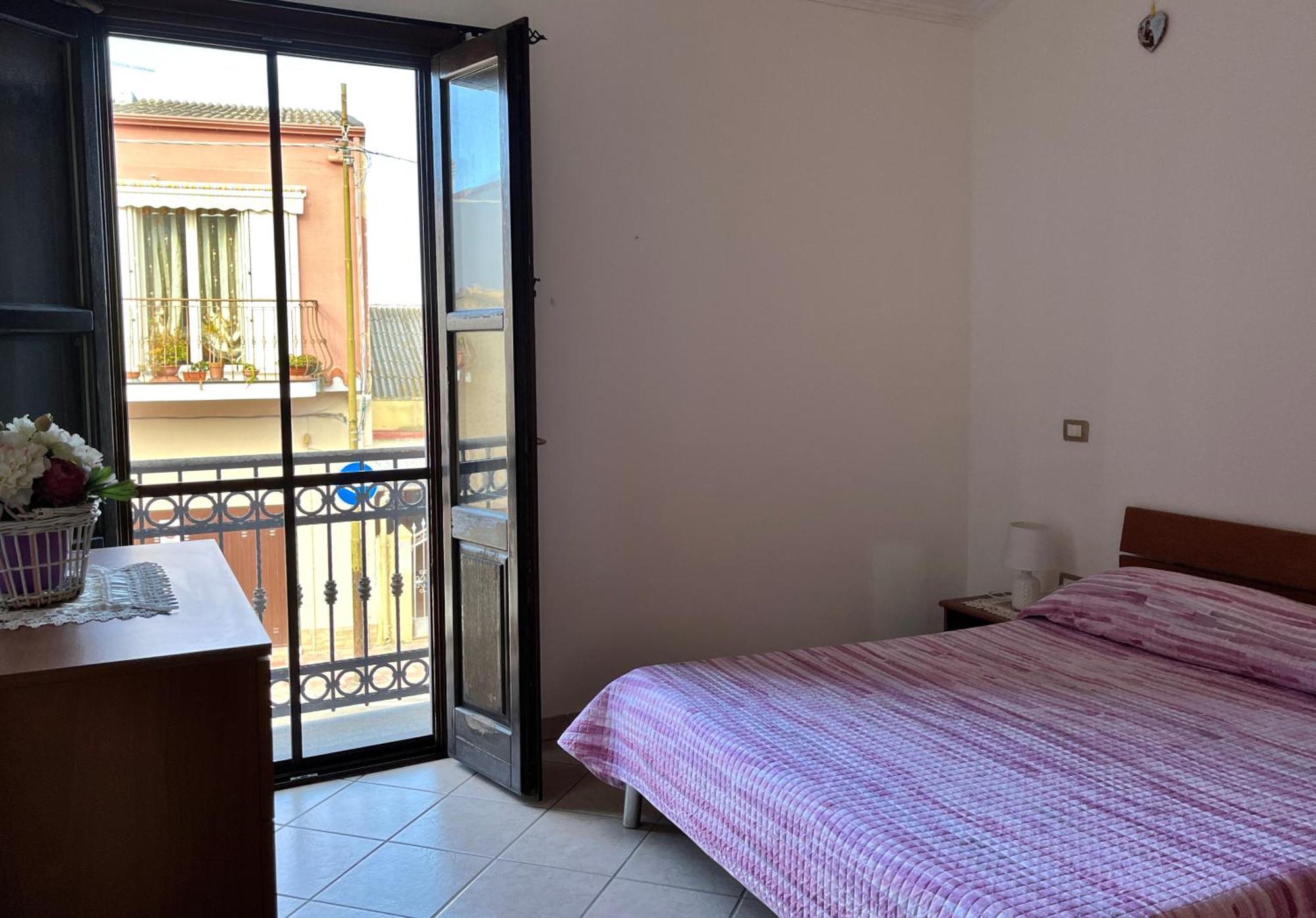 Appartamento Vacanze A 2 Piani Cabras Ngoại thất bức ảnh